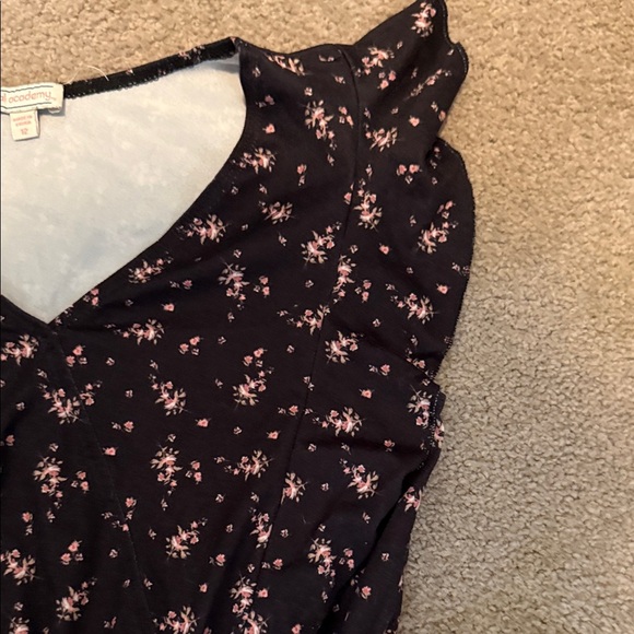 Charming Black Floral Kids Dress from Stitch Fix - Picture 5 of 9
